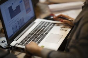 office, work, school, note, to write, drawing, course, meeting, table, computer, laptop, contact, digital, wireless, keyboard, technology, network, internet, connection, analysis, multimedia, social, course, course, course, course, course